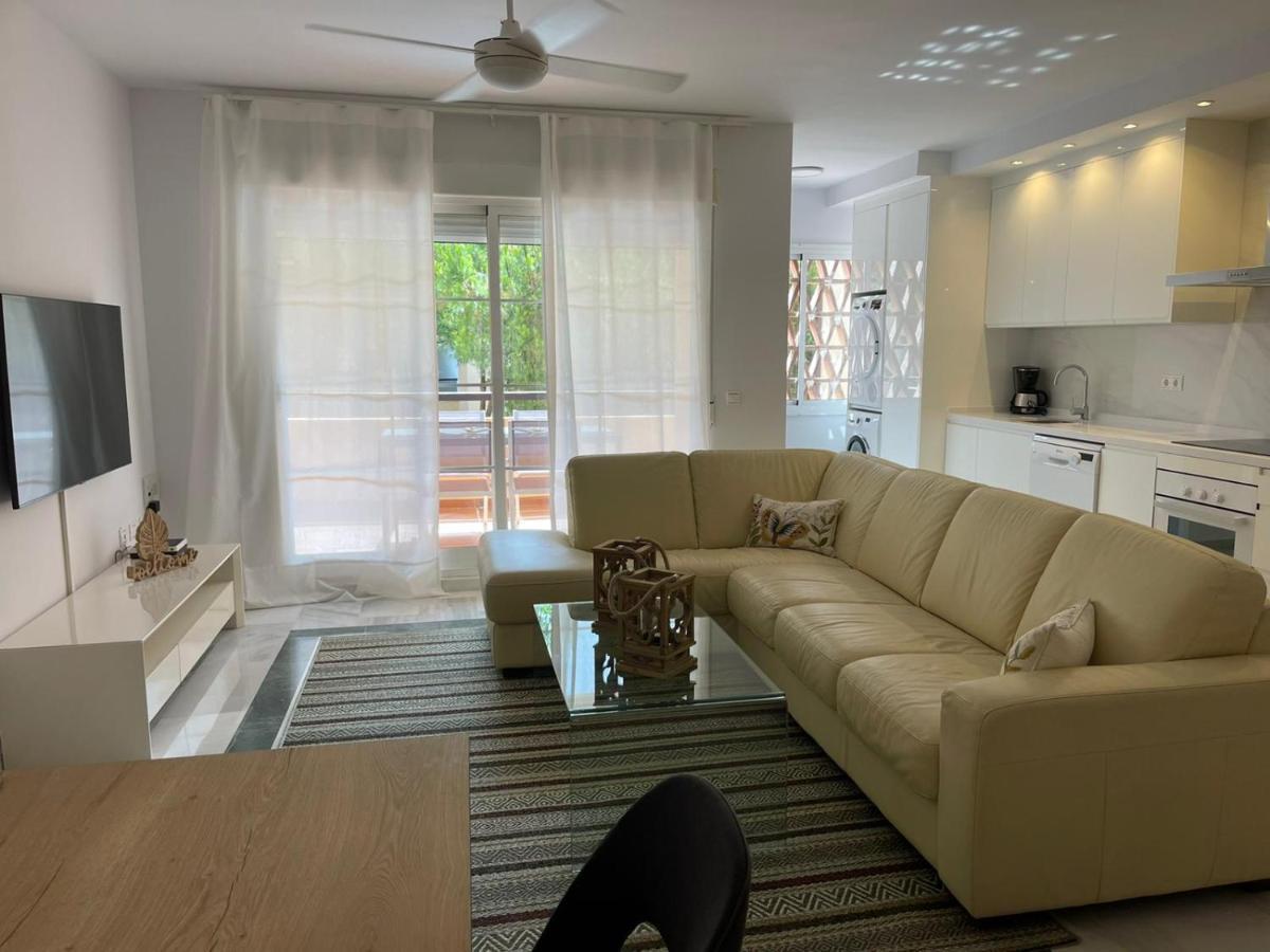 Appartamento Marbella Playa Residencial Con Piscina Esterno foto
