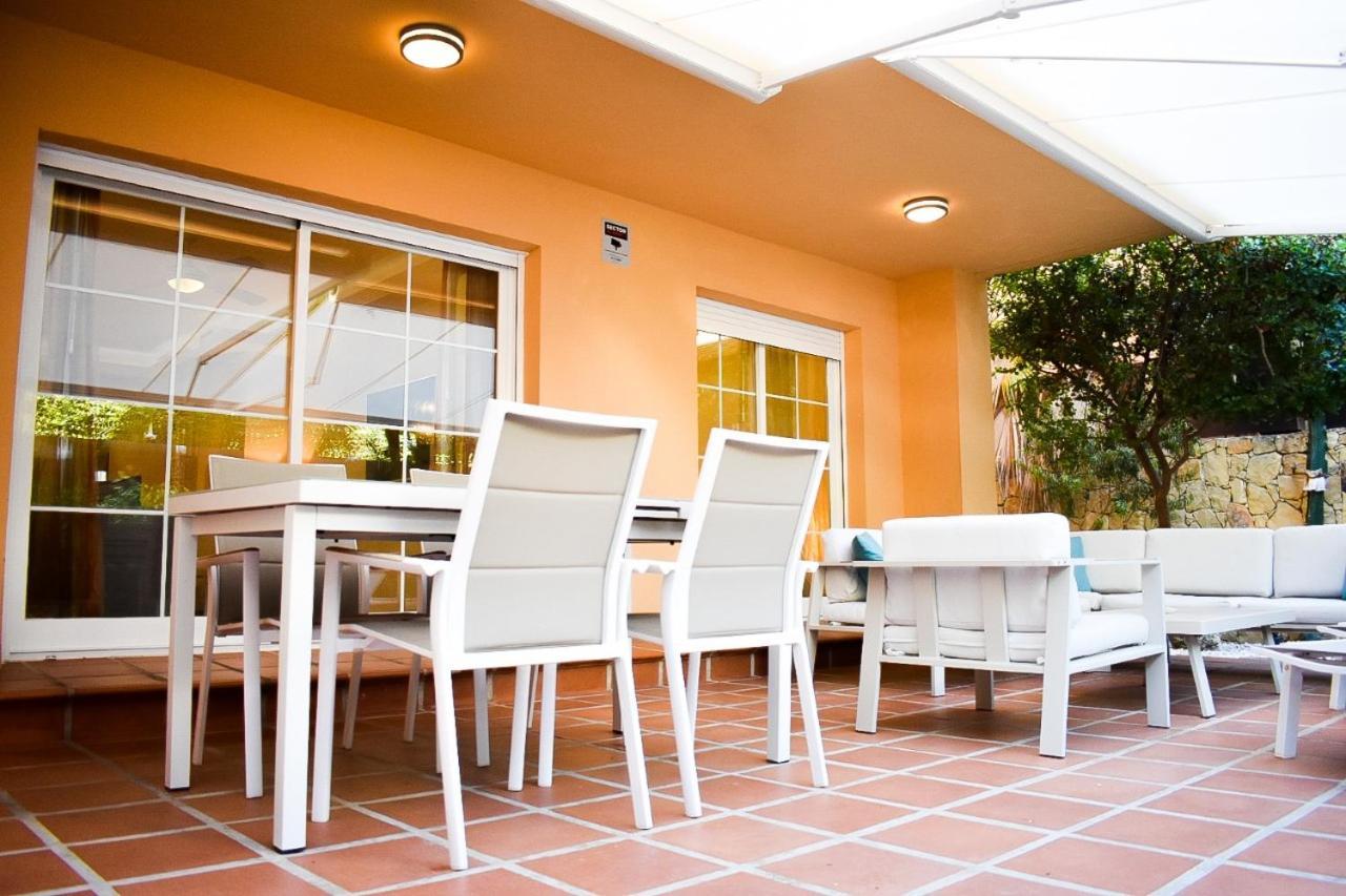 Appartamento Marbella Playa Residencial Con Piscina Esterno foto