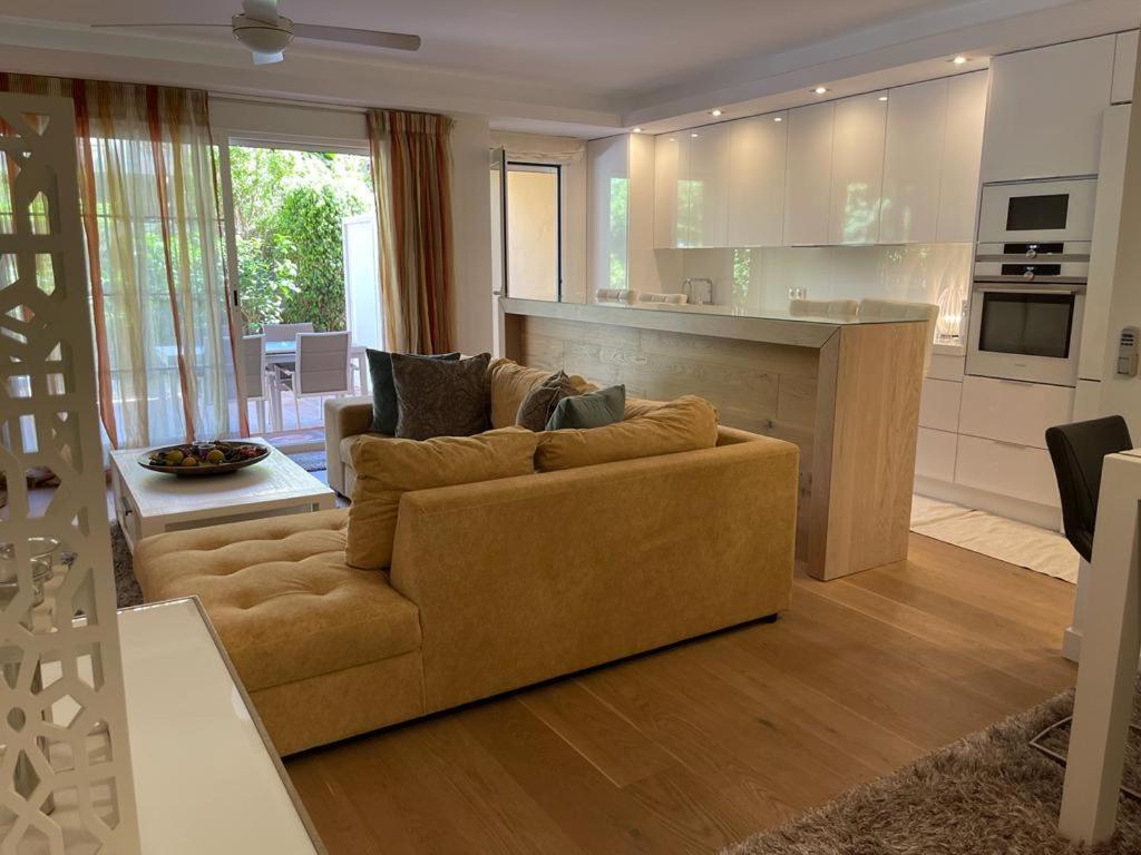 Appartamento Marbella Playa Residencial Con Piscina Esterno foto