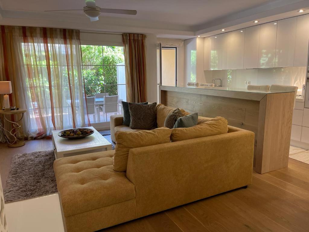Appartamento Marbella Playa Residencial Con Piscina Esterno foto